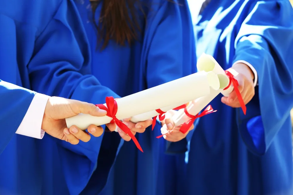 Sfeerbeeld bij beëdigde vertaling van certificaat
